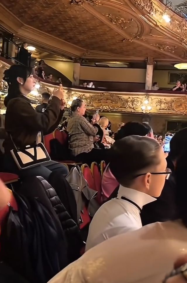 孙俪女儿拉丁舞英国夺冠