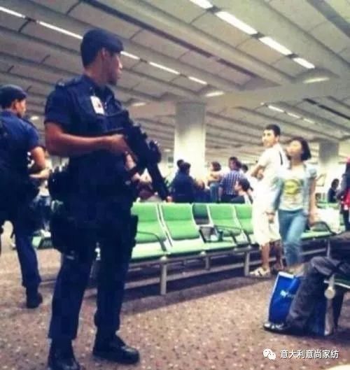 母子错过航班大闹机场称耽误考公