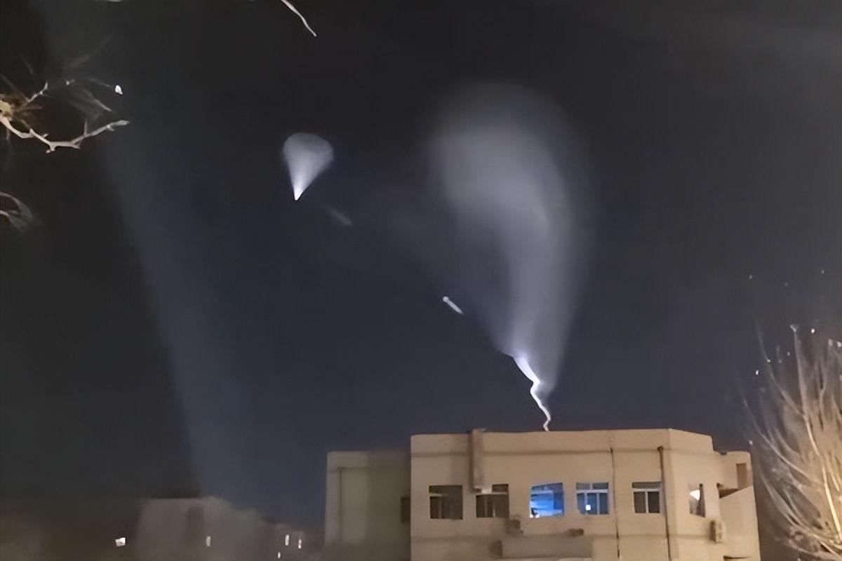 气象部门回应新疆多地现不明飞行物