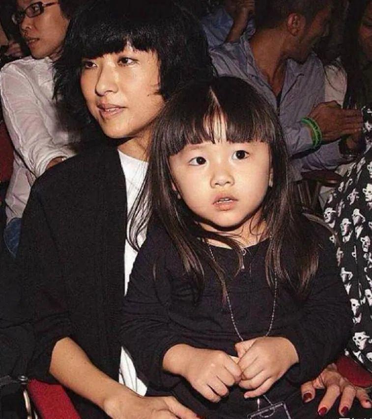 陈奕迅女儿出道当歌手