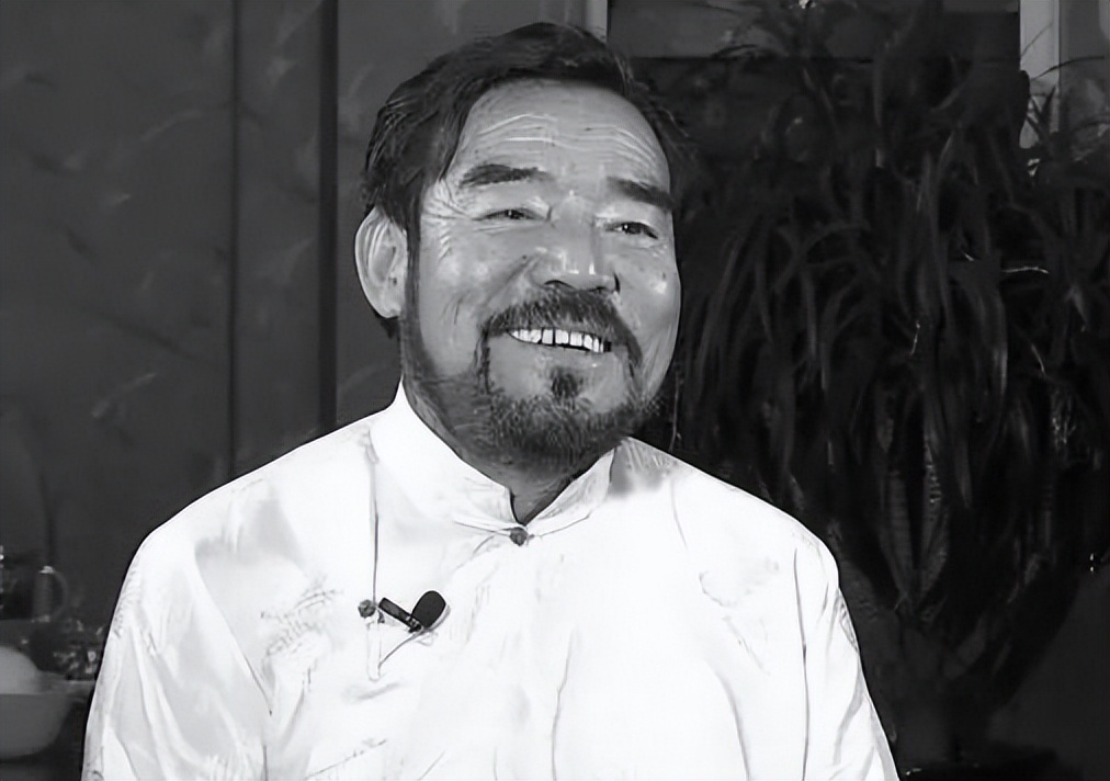 艺术家扎西顿珠去世