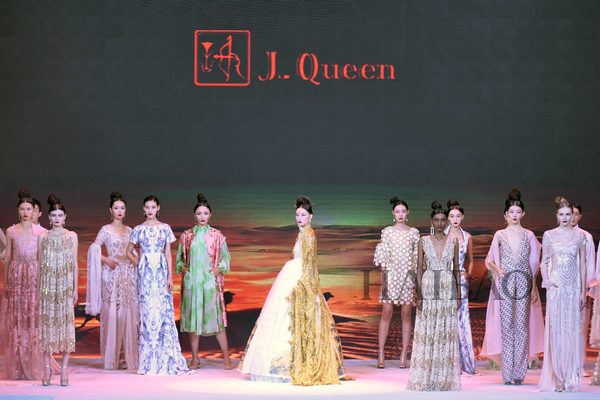 央美服装毕业展的构思太超前了