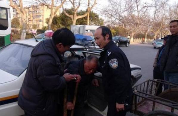 民警关心老人 一查竟是28年前命案犯