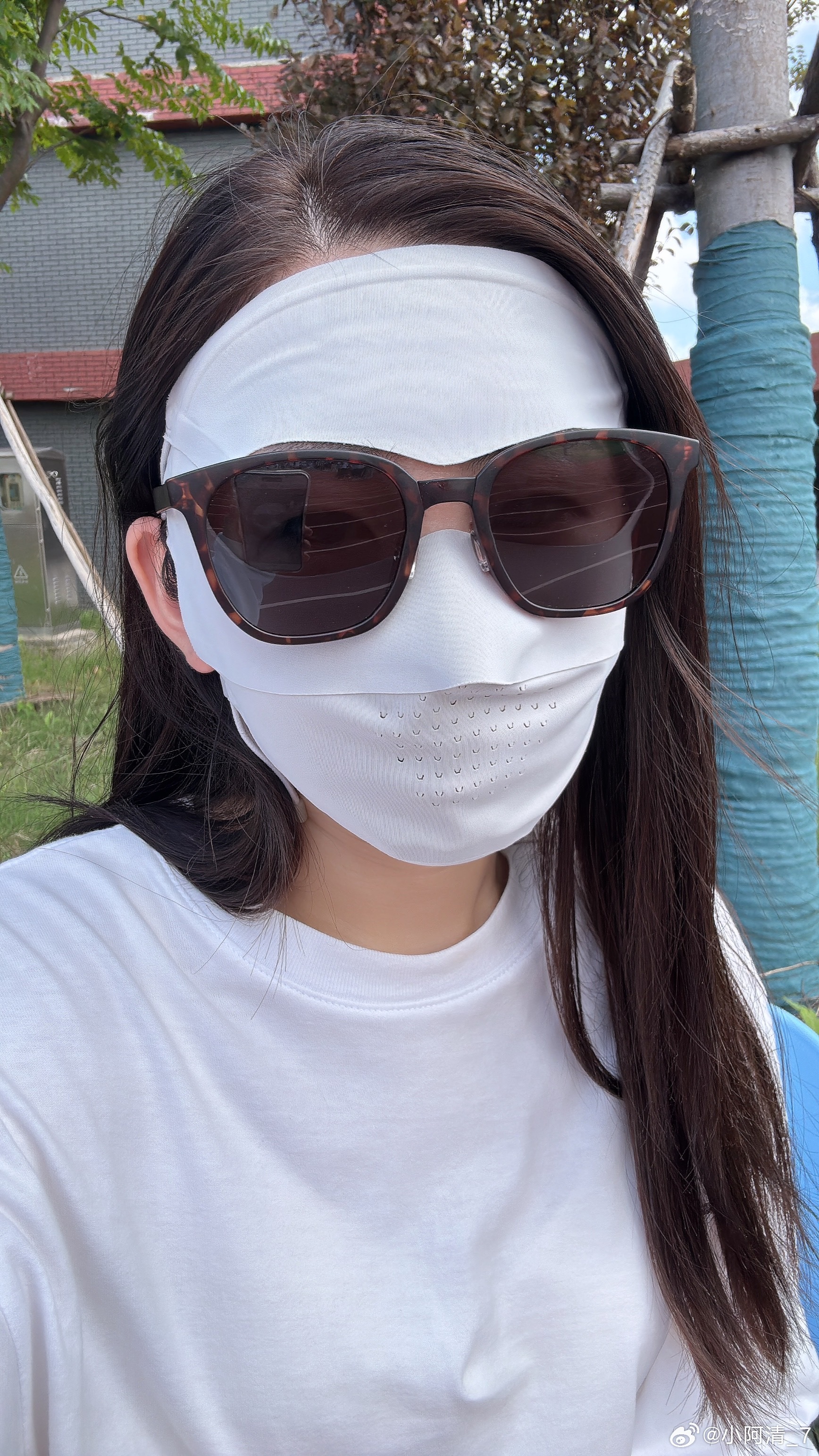 震惊！26岁女孩全副武装防晒竟致骨质疏松，医生紧急提醒！