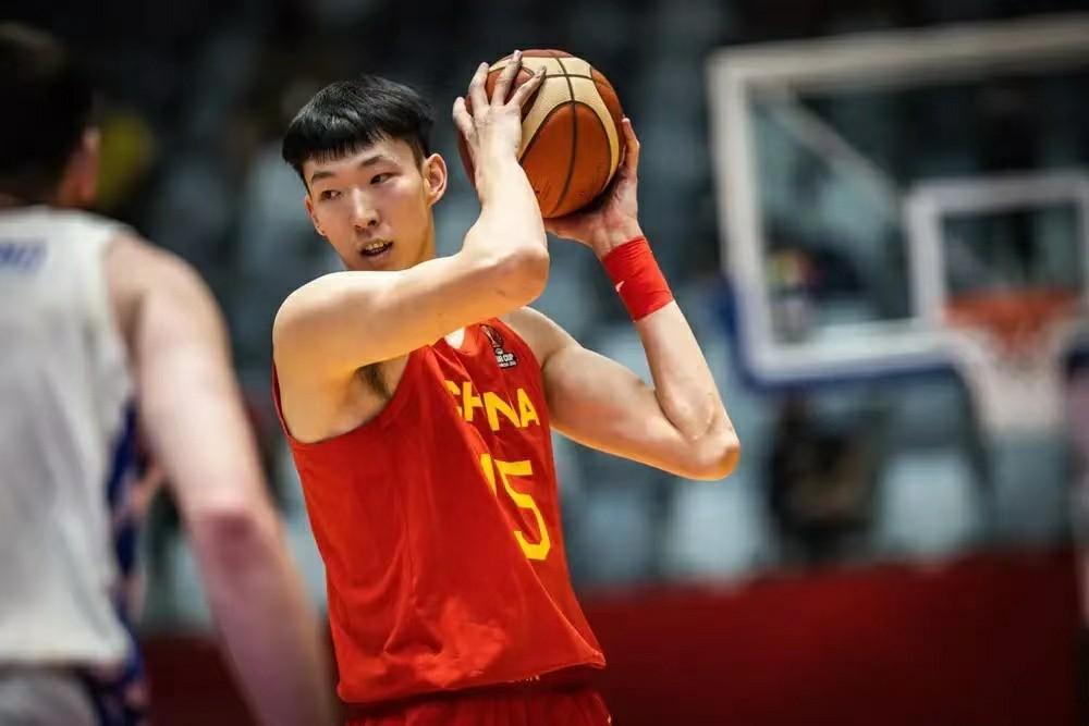 震惊！周琦老婆曾逼其回国，背后真相令人唏嘘