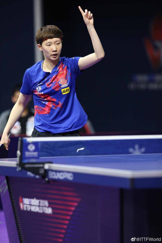 震撼！王曼昱4-0横扫张本美和，国乒女单再显霸主地位！