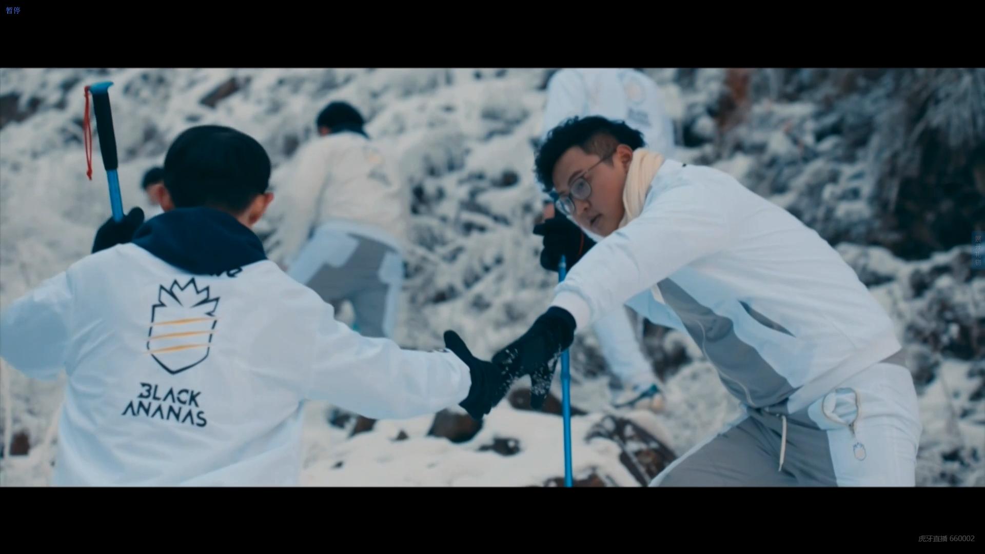 惊魂一刻！6名老人四川雪山自驾翻车1死1伤，老年自驾游安全警钟再响
