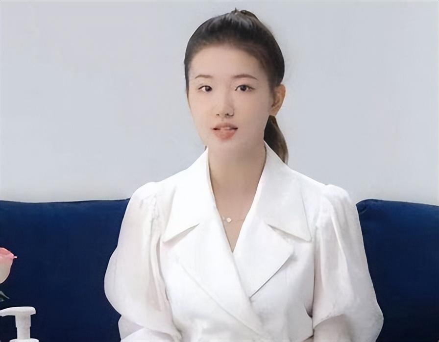 震惊！董明珠孟羽童合体带货500万元，背后隐藏了什么商业密码？