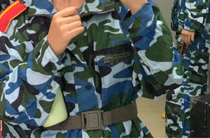"震惊！被两百万网友严选的新生军训服背后竟藏着这些秘密！"
